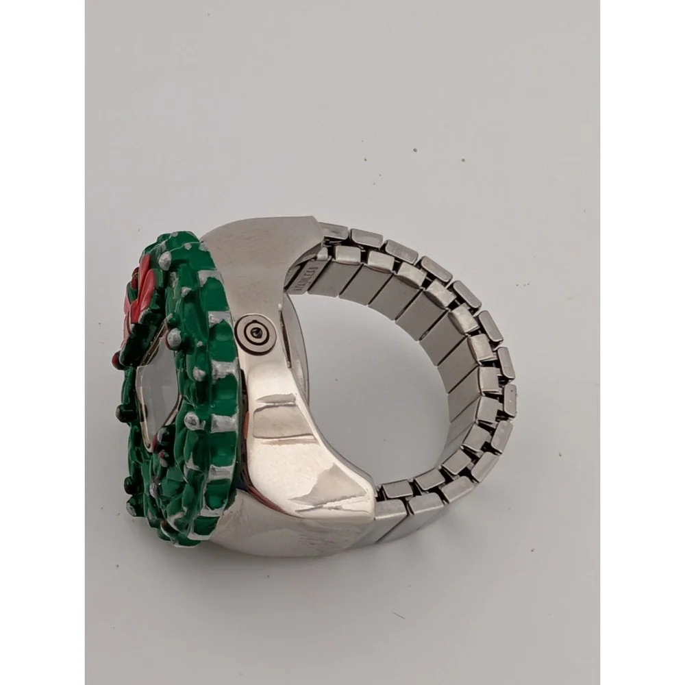 Vintage Avon‎ Christmas Wreath Digital Ring Watch- New Battery
